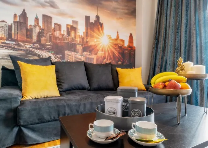 Corona Deluxe Apt.